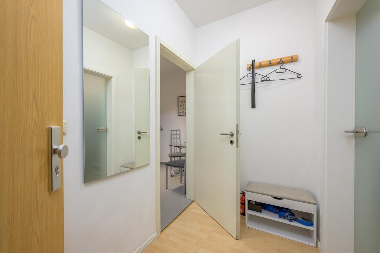 Zentral Fewo - Eg - Karli - 30Qm - Kueche - Disneyplus Apartamento Leipzig Exterior foto